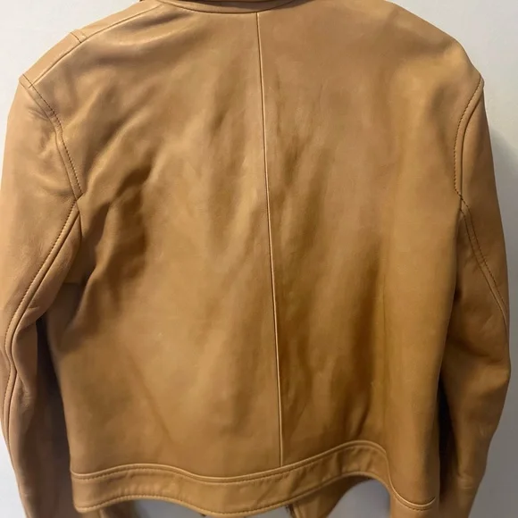 Buttery soft Toffee color Leather Jacket purchased at Harrods- perfect 4 spring - Picture 6 of 6